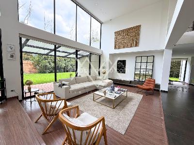 Casa de 4 alcobas en venta en Guaymaral, Bogotá, 1358 m² · foto 4 de 20