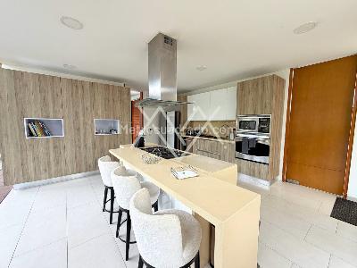Casa de 4 alcobas en venta en Guaymaral, Bogotá, 1358 m² · foto 5 de 20
