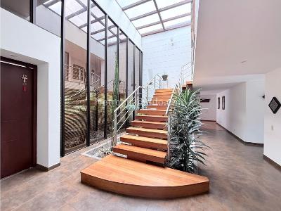 Casa de 4 alcobas en venta en Casablanca Suba, Bogotá, 1714 m² · foto 2 de 20