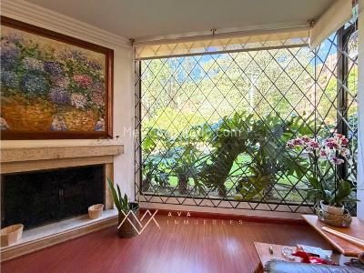 Apartamento en venta en Los Rosales, Bogotá · foto 2 de 12