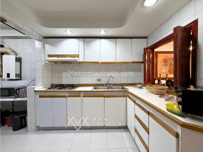Apartamento en venta en Los Rosales, Bogotá · foto 6 de 12