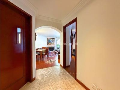 Apartamento en venta en Los Rosales, Bogotá · foto 8 de 12