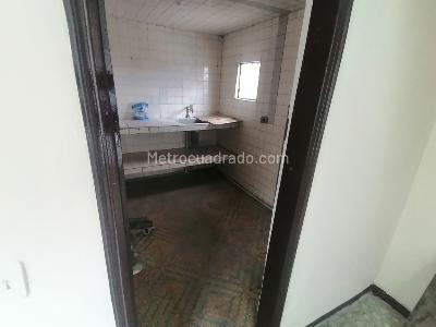 Casa de 5 alcobas en venta en Marco Fidel Suarez, Bogotá, 196 m² · foto 11 de 20