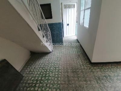 Casa de 5 alcobas en venta en Marco Fidel Suarez, Bogotá, 196 m² · foto 19 de 20