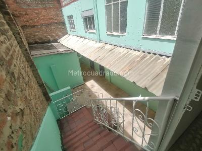 Casa de 5 alcobas en venta en Marco Fidel Suarez, Bogotá, 196 m² · foto 6 de 20