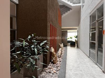 Apartamento de 1 alcoba en arriendo en Chico Norte, Bogotá, 76 m² · foto 4 de 20