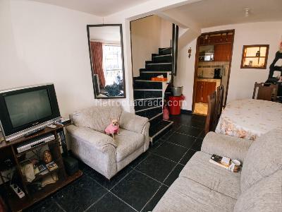 Casa de 4 alcobas en venta en El Recreo, Bogotá, 58 m² · foto 4 de 15