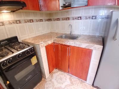 Casa de 4 alcobas en venta en El Recreo, Bogotá, 58 m² · foto 6 de 15