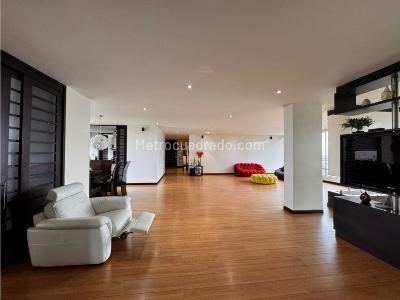 Apartamento de 3 alcobas en venta en Casablanca Suba, Bogotá, 283 m² · foto 4 de 20