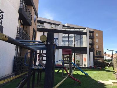 Apartamento de 2 alcobas en venta en Norte, Cajicá, 51 m² · foto 3 de 16
