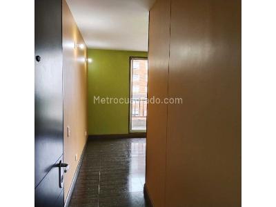 Apartamento de 4 alcobas en venta en Reserva De Granada, Bogotá, 84 m² · foto 2 de 20