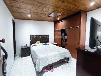 Casa de 5 alcobas en venta en La Cabaña, Bogotá, 542 m² · foto 3 de 20