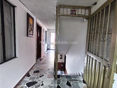 Casa de 5 alcobas en venta en La Cabaña, Bogotá, 542 m² · foto 9 de 20