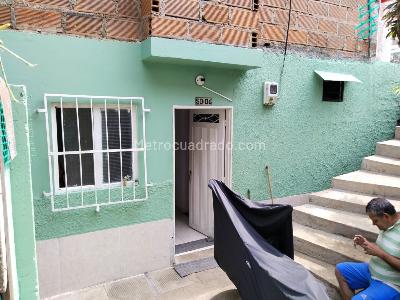 Casa de 5 alcobas en venta en Campo Valdes No 1, Medellín, 85 m² · foto 3 de 19