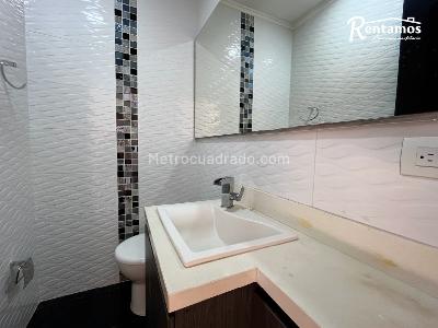 Casa de 4 alcobas en arriendo en Sin Barrio, Envigado, 250 m² · foto 17 de 20