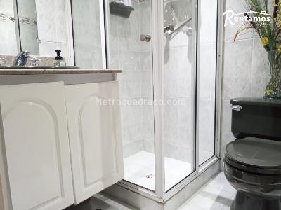 Apartamento en venta en La Aguacatala, Medellín · foto 8 de 13