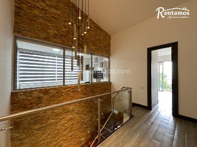 Casa de 3 alcobas en venta en Loma El Atravesado, Envigado, 262 m² · foto 9 de 20