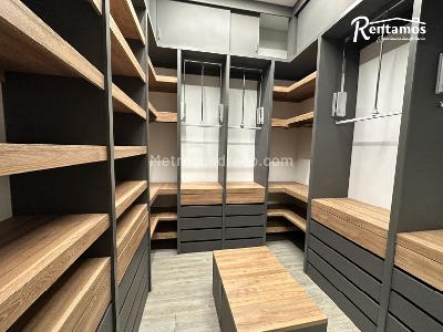 Casa de 3 alcobas en venta en Loma El Atravesado, Envigado, 262 m² · foto 15 de 20