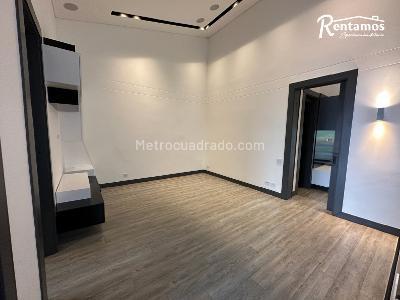Casa de 3 alcobas en venta en Loma El Atravesado, Envigado, 262 m² · foto 18 de 20