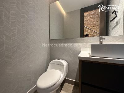 Casa de 3 alcobas en venta en Loma El Atravesado, Envigado, 262 m² · foto 19 de 20