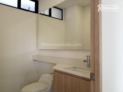 Apartamento de 3 alcobas en arriendo en El Tesoro, Medellín, 128 m² · foto 8 de 10