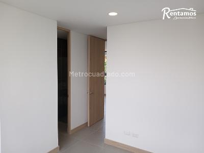 Apartamento de 2 alcobas en arriendo en El Poblado, Medellín, 99 m² · foto 7 de 11