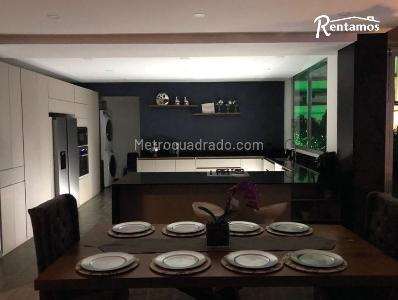 Casa de 4 alcobas en venta en Loma Del Escobero, Envigado, 580 m² · foto 4 de 14