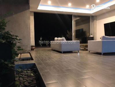 Casa de 4 alcobas en venta en Loma Del Escobero, Envigado, 580 m² · foto 6 de 14