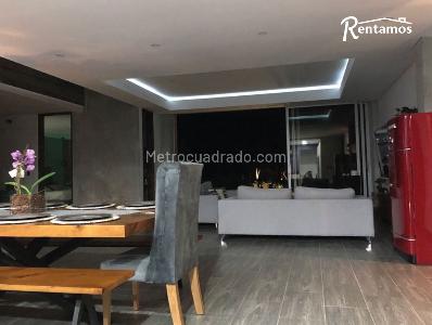 Casa de 4 alcobas en venta en Loma Del Escobero, Envigado, 580 m² · foto 11 de 14