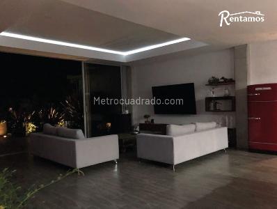 Casa de 4 alcobas en venta en Loma Del Escobero, Envigado, 580 m² · foto 13 de 14
