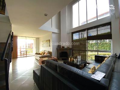 Casa de 4 alcobas en venta en Loma Del Escobero, Envigado, 350 m² · foto 9 de 20