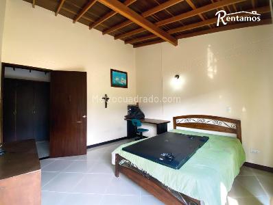 Casa de 4 alcobas en venta en Loma Del Escobero, Envigado, 350 m² · foto 14 de 20