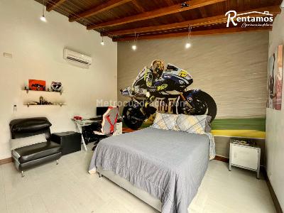 Casa de 4 alcobas en venta en Benedictinos, Envigado, 273 m² · foto 15 de 20