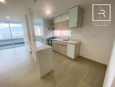 Apartamento de 3 alcobas en venta en Loma El Carmelo, Sabaneta, 102 m² · foto 2 de 14