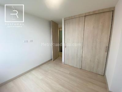 Apartamento de 3 alcobas en venta en Loma El Carmelo, Sabaneta, 102 m² · foto 5 de 14