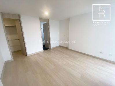 Apartamento de 3 alcobas en venta en Loma El Carmelo, Sabaneta, 102 m² · foto 6 de 14
