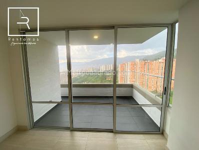 Apartamento de 3 alcobas en venta en Loma El Carmelo, Sabaneta, 102 m² · foto 14 de 14