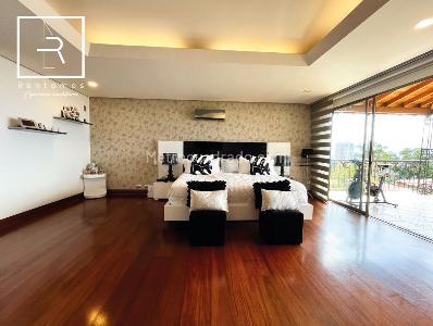 Casa de 5 alcobas en venta en Altos Del Poblado, Medellín, 720 m² · foto 10 de 20