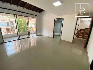 Casa de 5 alcobas en venta en San Jose, Sabaneta, 485 m² · foto 2 de 20