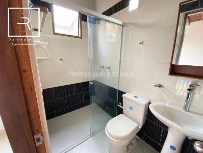 Casa de 5 alcobas en venta en San Jose, Sabaneta, 485 m² · foto 17 de 20