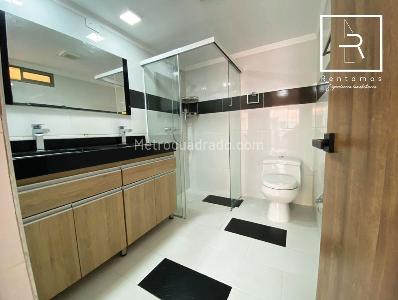 Casa de 5 alcobas en venta en San Jose, Sabaneta, 485 m² · foto 19 de 20