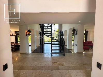 Casa de 4 alcobas en venta en Llano Grande, Medellín, 350 m² · foto 3 de 19