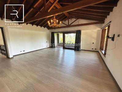 Casa de 4 alcobas en venta en Llano Grande, Medellín, 350 m² · foto 8 de 19