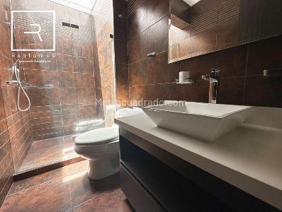 Casa de 4 alcobas en venta en Llano Grande, Medellín, 350 m² · foto 15 de 19