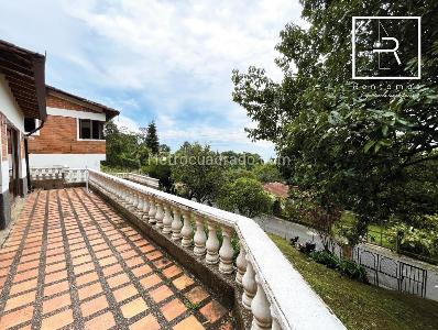 Casa de 4 alcobas en venta en Loma De Las Brujas, Envigado, 420 m² · foto 14 de 18