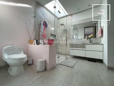Casa de 5 alcobas en venta en Llano Grande Gualanday, Rionegro, 800 m² · foto 15 de 20