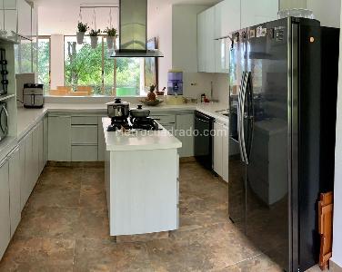 Casa de 4 alcobas en venta en Escobero, Envigado, 387 m² · foto 2 de 20