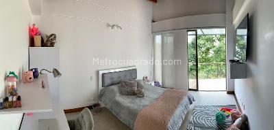 Casa de 4 alcobas en venta en Escobero, Envigado, 387 m² · foto 4 de 20