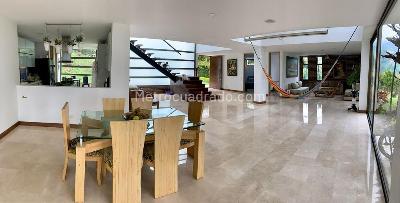 Casa de 4 alcobas en venta en Escobero, Envigado, 387 m² · foto 5 de 20