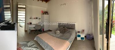 Casa de 4 alcobas en venta en Escobero, Envigado, 387 m² · foto 10 de 20